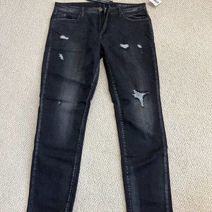 BlankNYC NWT Size 31 Skinny Classique Distressed Grey Jeans